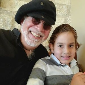 Meet your Posher, Art